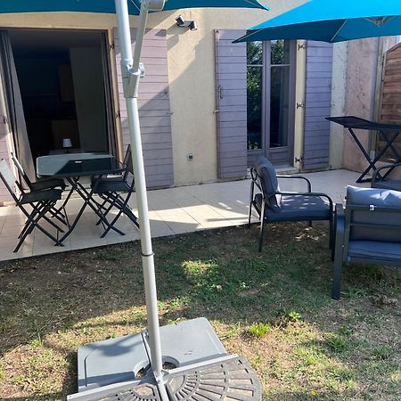 Appartement T2 Avec Jardin Prive, Piscine Et Barbecue Lorgues Exterior foto