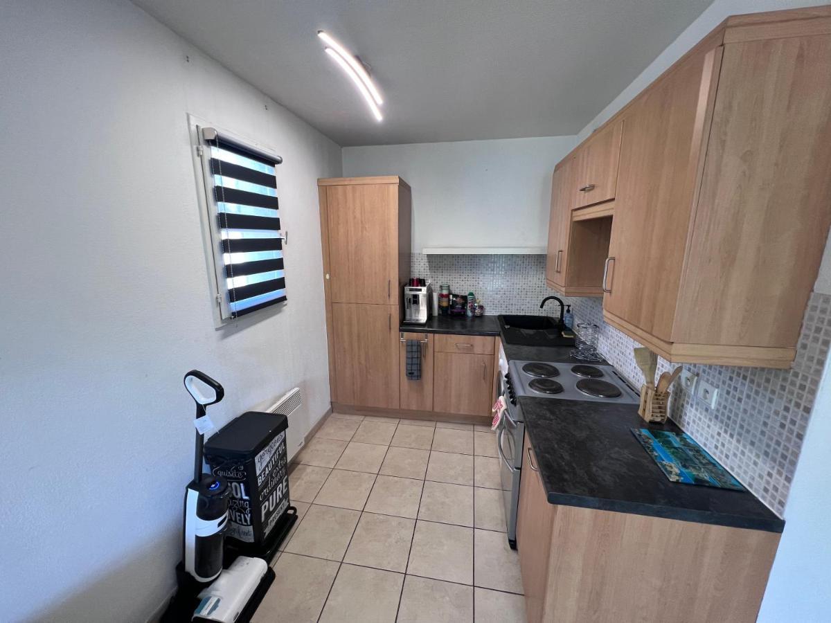 Appartement T2 Avec Jardin Prive, Piscine Et Barbecue Lorgues Exterior foto