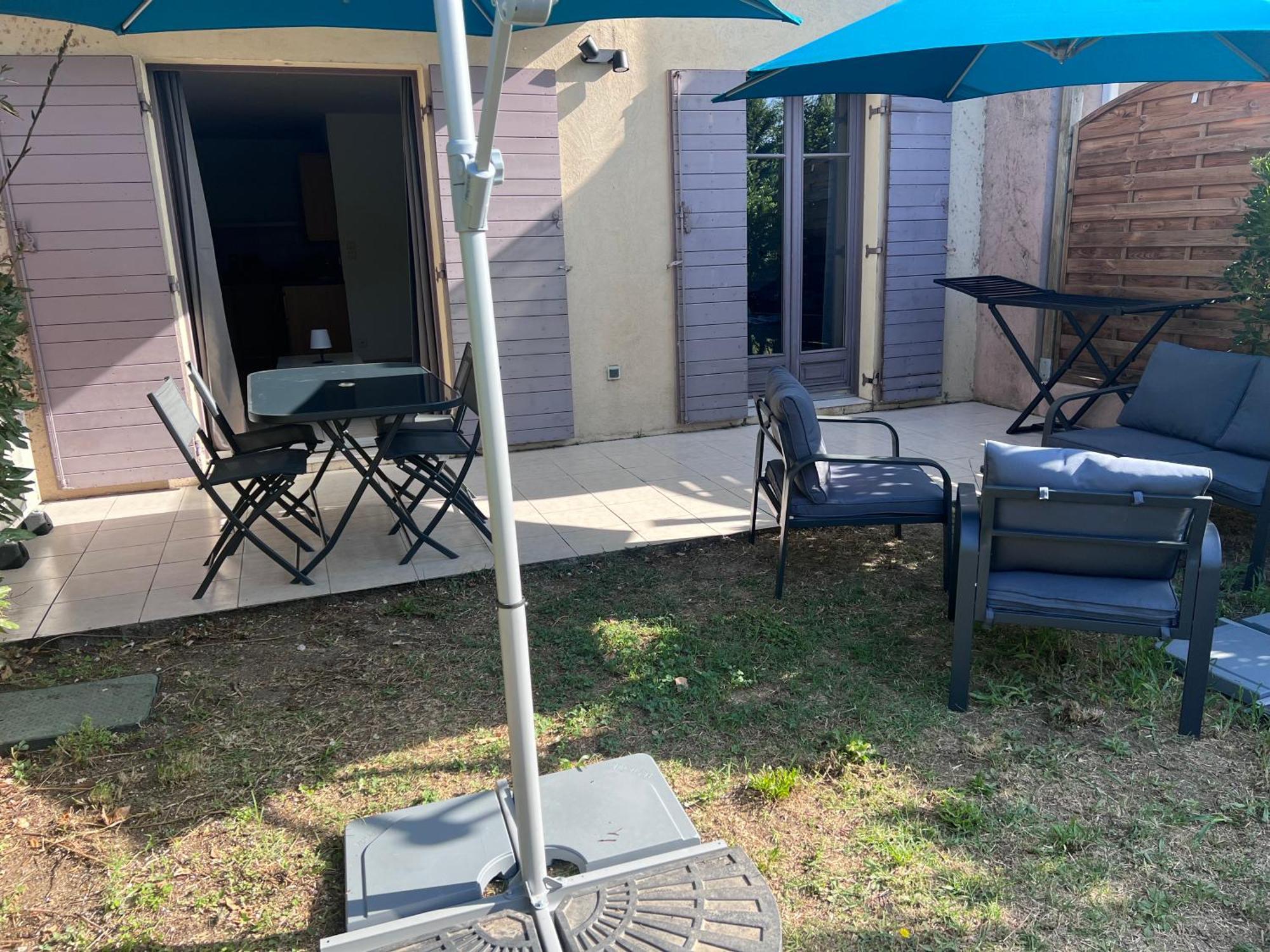 Appartement T2 Avec Jardin Prive, Piscine Et Barbecue Lorgues Exterior foto